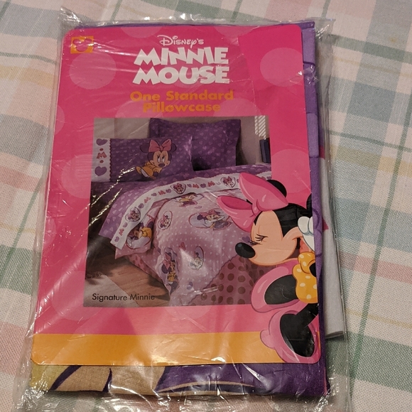 Vintage Standard Disney Minnie Mouse Pillow Case Signature Minnie Purple Hearts - Picture 1 of 4
